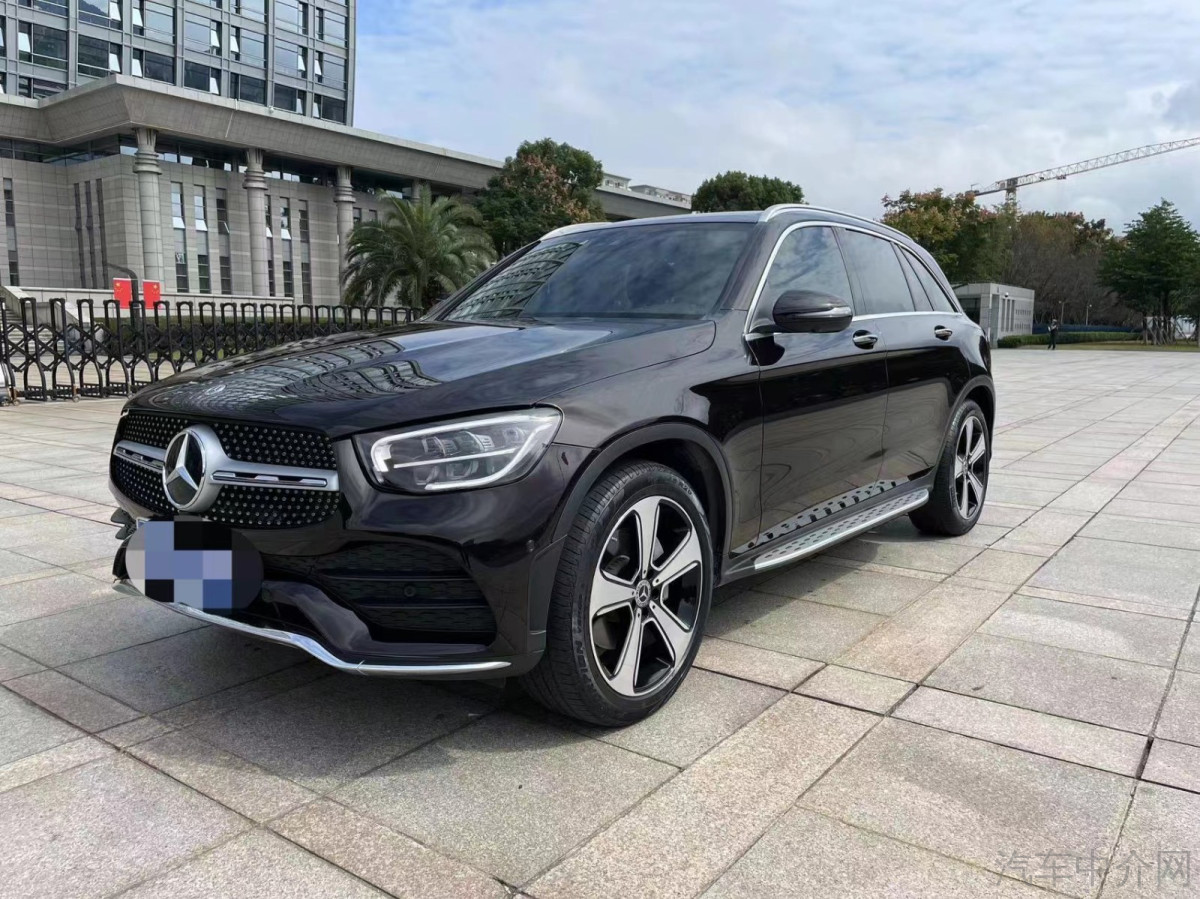 奔驰GLC GLC300L 2022款 2.0T 自动 改款豪华型 价格0万 