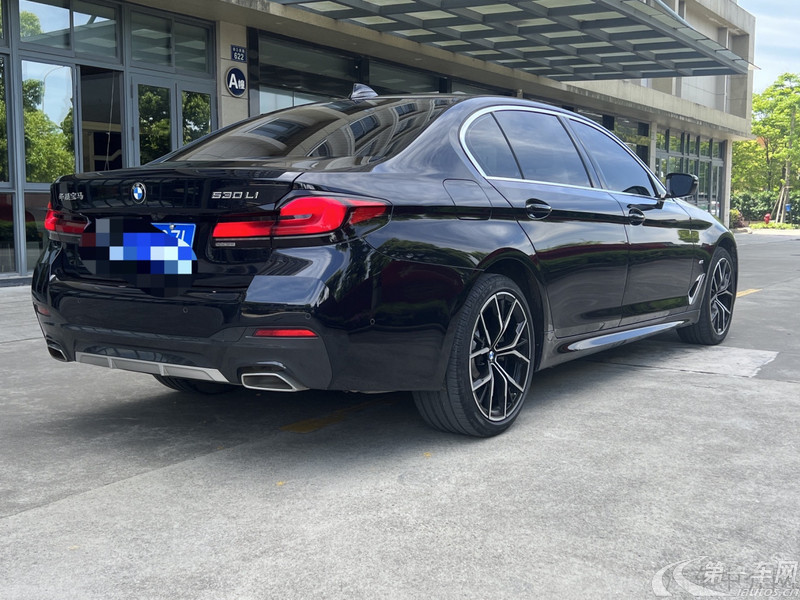 宝马5系 530Li 2022款 2.0T 自动 汽油 尊享型M运动套装 (国Ⅵ) 