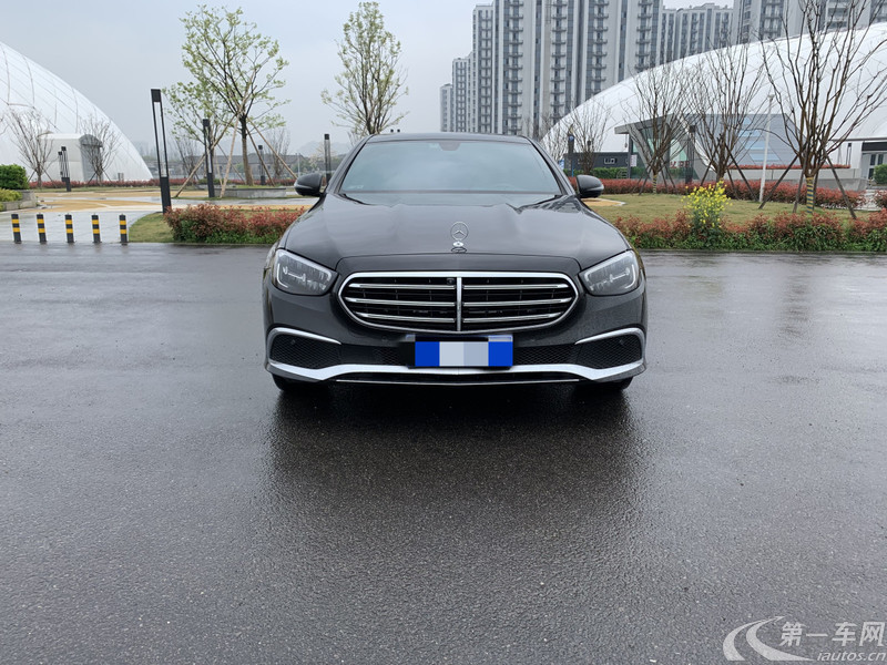 奔驰E级 300L 2022款 2.0T 自动 汽油 豪华型 (国Ⅵ) 