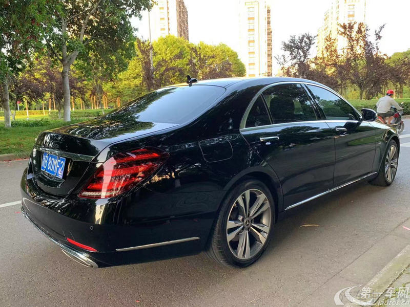 奔驰S级 S350L [进口] 2020款 3.0T 自动 汽油 尊享型臻藏版 