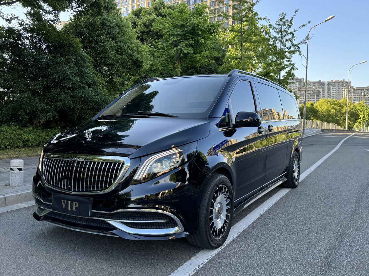 奔驰威霆 2020款 2.0T 自动 8座 汽油 商务版 价格0万