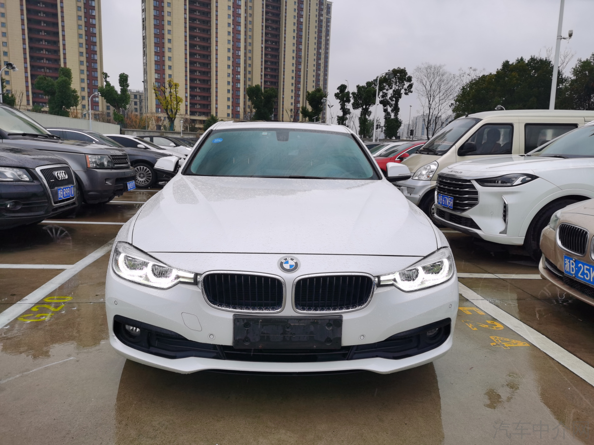 宝马3系 316i 2016款 1.6T 自动 汽油 时尚型 价格0万 