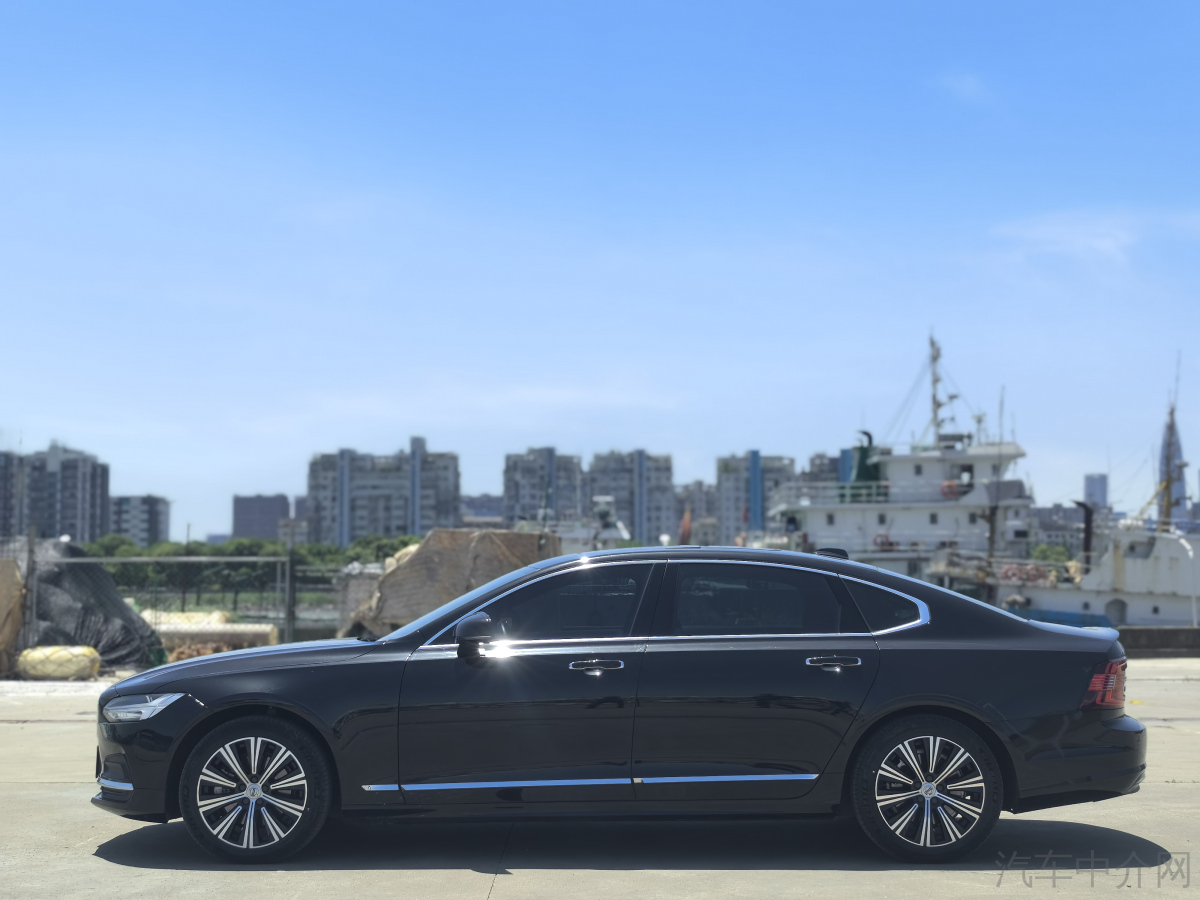 沃尔沃S90 B5 2022款 2.0T 自动 智雅豪华版 价格0万 