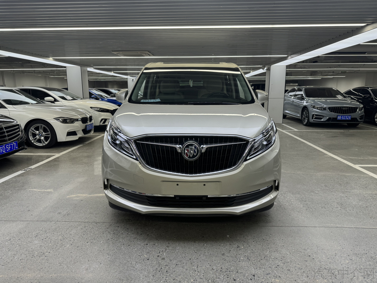 别克GL8 2018款 2.0T 自动 7座 28T旗舰型ES 价格0万 
