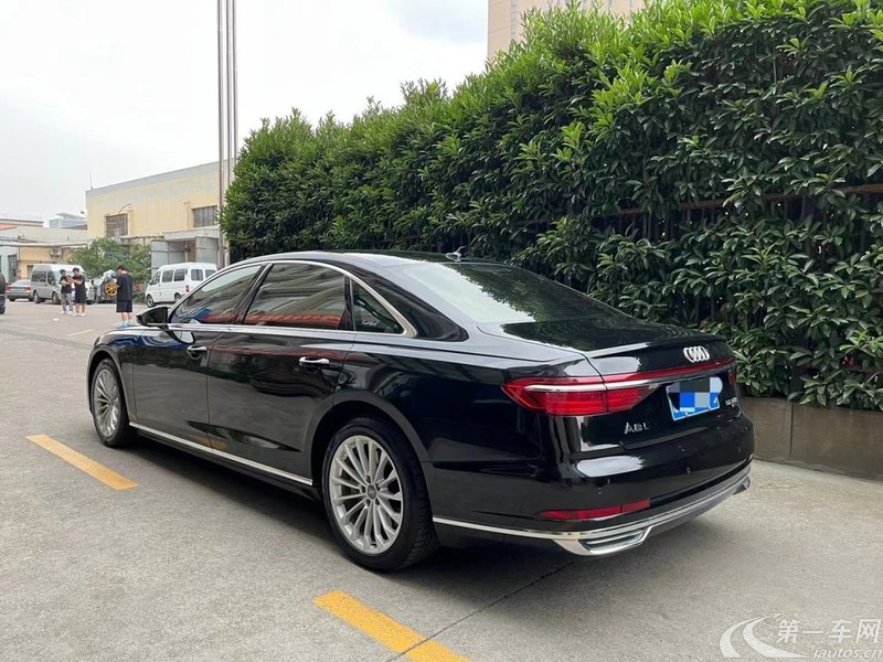 奥迪A8L 55 [进口] 2019款 3.0T 自动 汽油 豪华型 