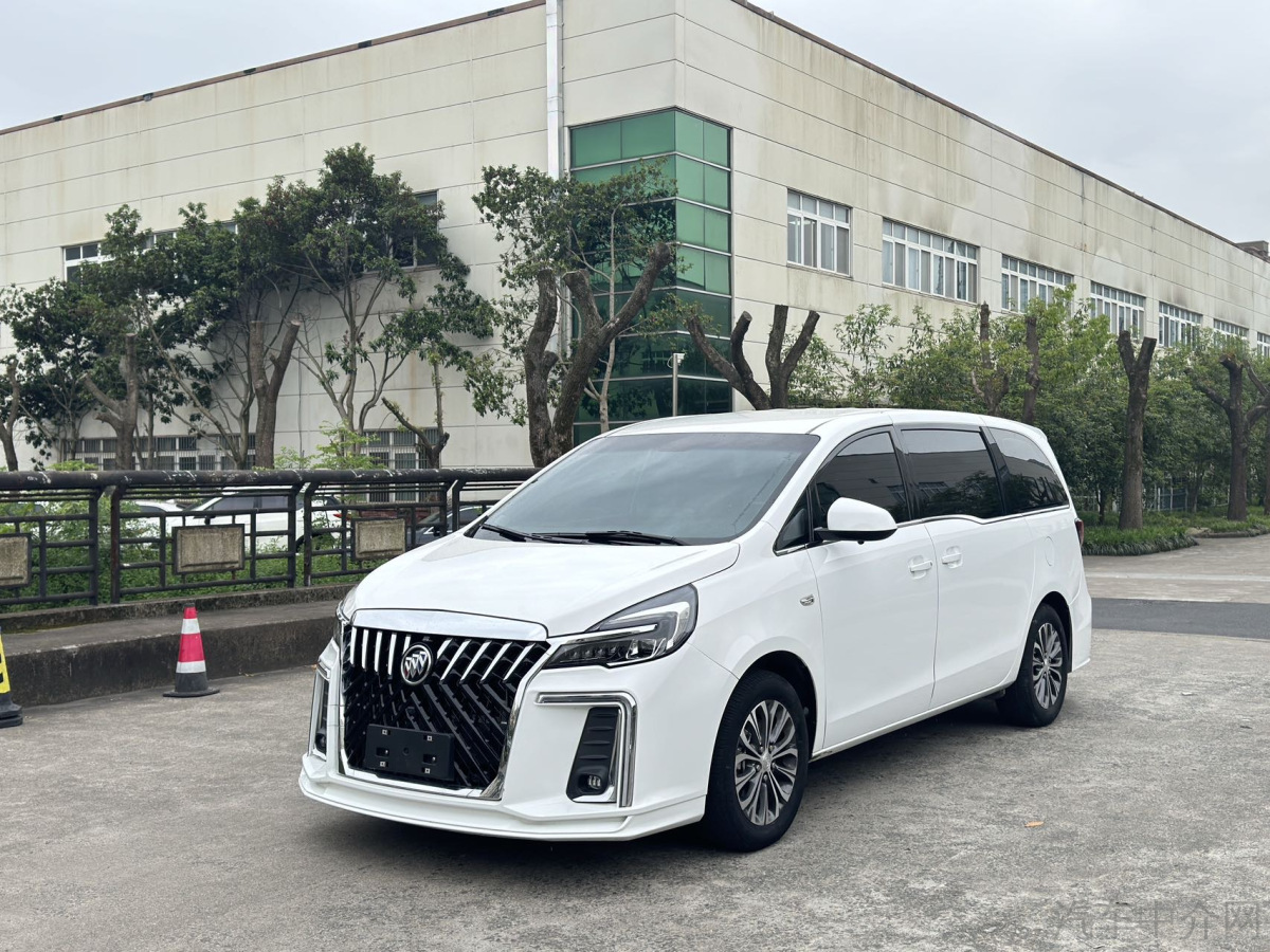 别克GL8 2022款 2.0T 自动 7座 653T豪华型 价格0万