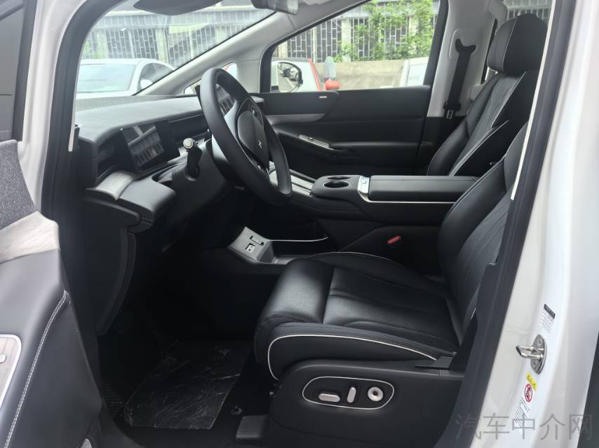 小鹏G9 2024款 0.0T 自动 702二手车 二手Max价格0万 