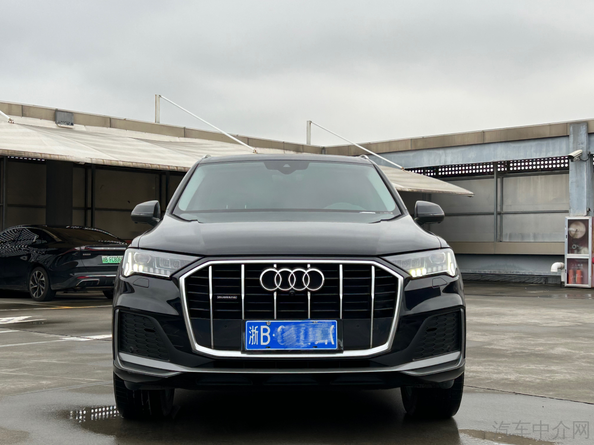 奥迪Q7 [进口] 2021款 2.0T 自动 标准型欧规版平行进口价格0万 