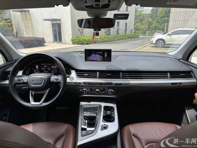 奥迪Q7 45 [进口] 2018款 3.0T 自动 S-Line运动型 