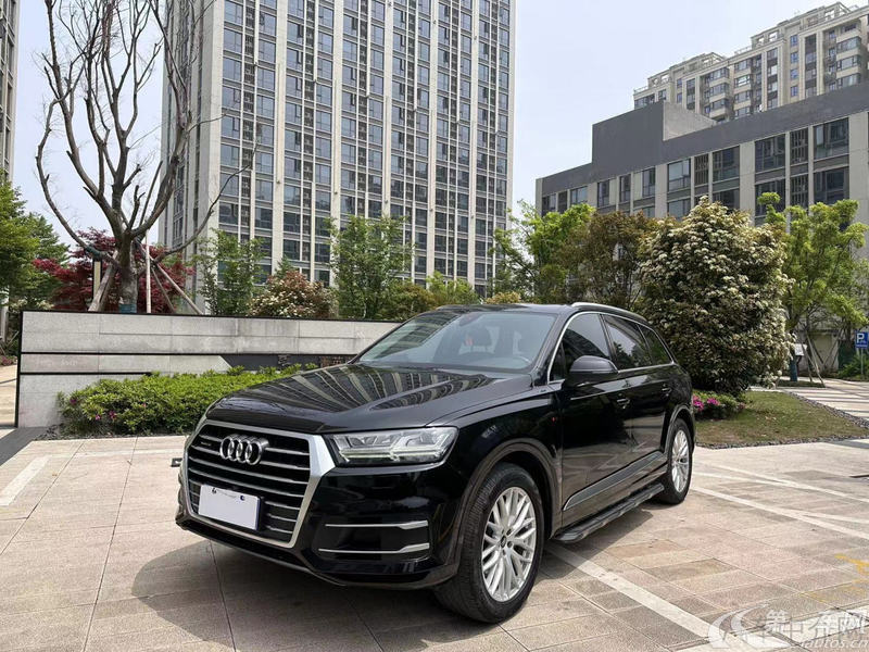 奥迪Q7 45 [进口] 2018款 3.0T 自动 S-Line运动型 