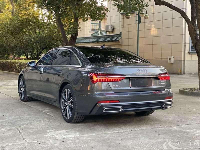 奥迪A6L 45TFSI 2021款 2.0T 自动 臻选致雅型 (国Ⅵ) 