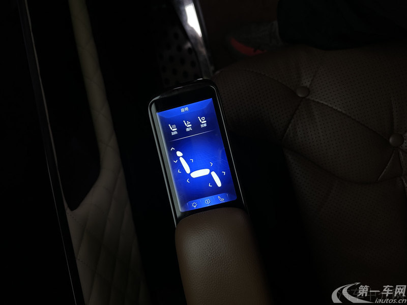 奔驰V级 2021款 2.0T 自动 圣母峰M3 (国Ⅵ) 