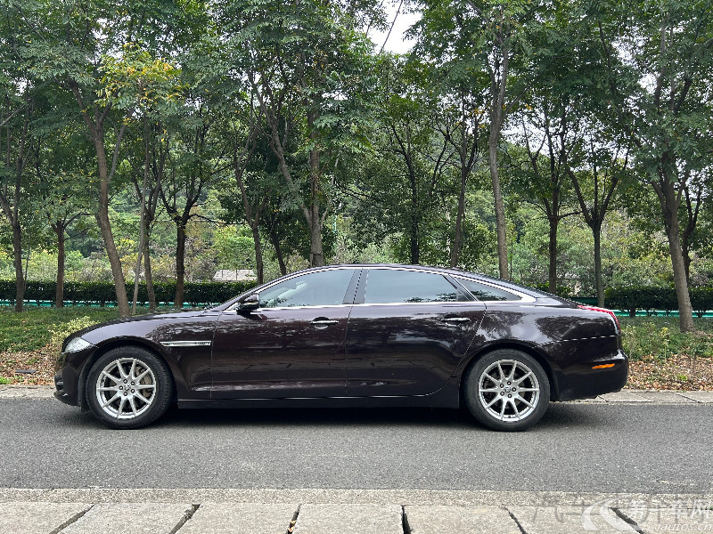 捷豹XJ L [进口] 2013款 2.0T 自动 汽油 典雅商务版 