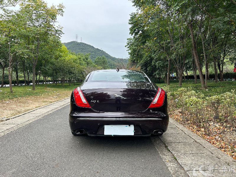 捷豹XJ L [进口] 2013款 2.0T 自动 汽油 典雅商务版 