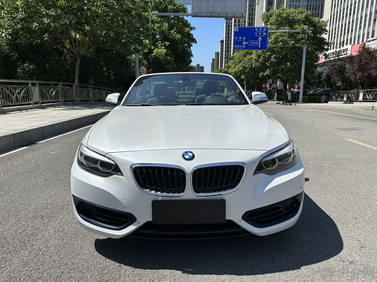 宝马2系敞篷 220i [进口] 2018款 1.5T 自动 运动设计套装 价格0万 