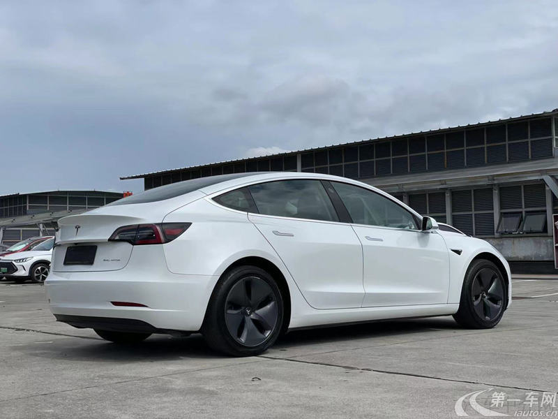 特斯拉MODEL 3 2019款 自动 标准续航升级版 纯电动 