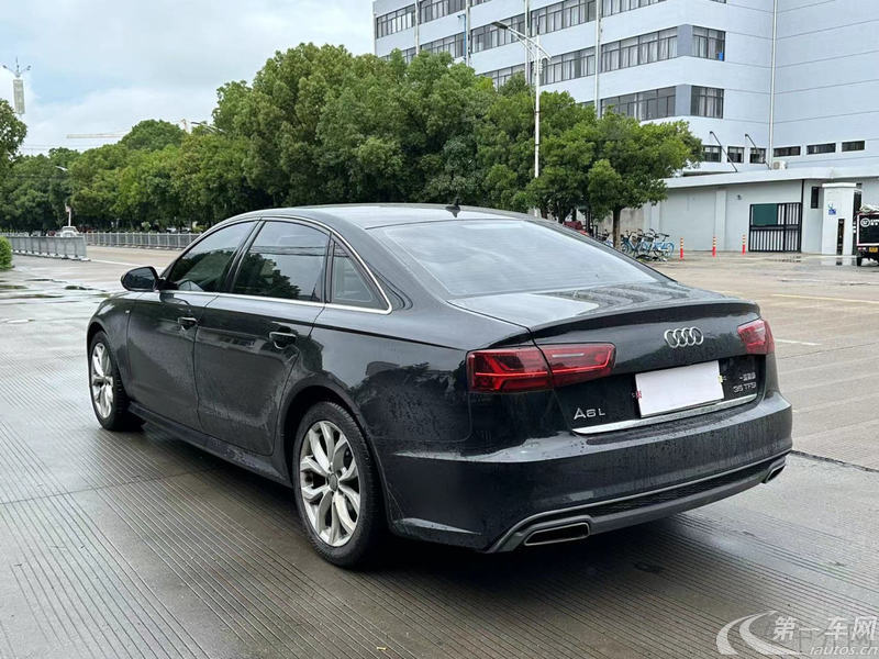 奥迪A6L 35TFSI 2018款 2.0T 自动 时尚型30周年纪念版 (国Ⅴ) 