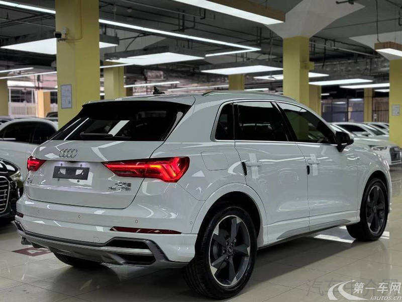 奥迪Q3 35TFSI 2022款 1.4T 自动 前驱 时尚动感型 (国Ⅵ) 