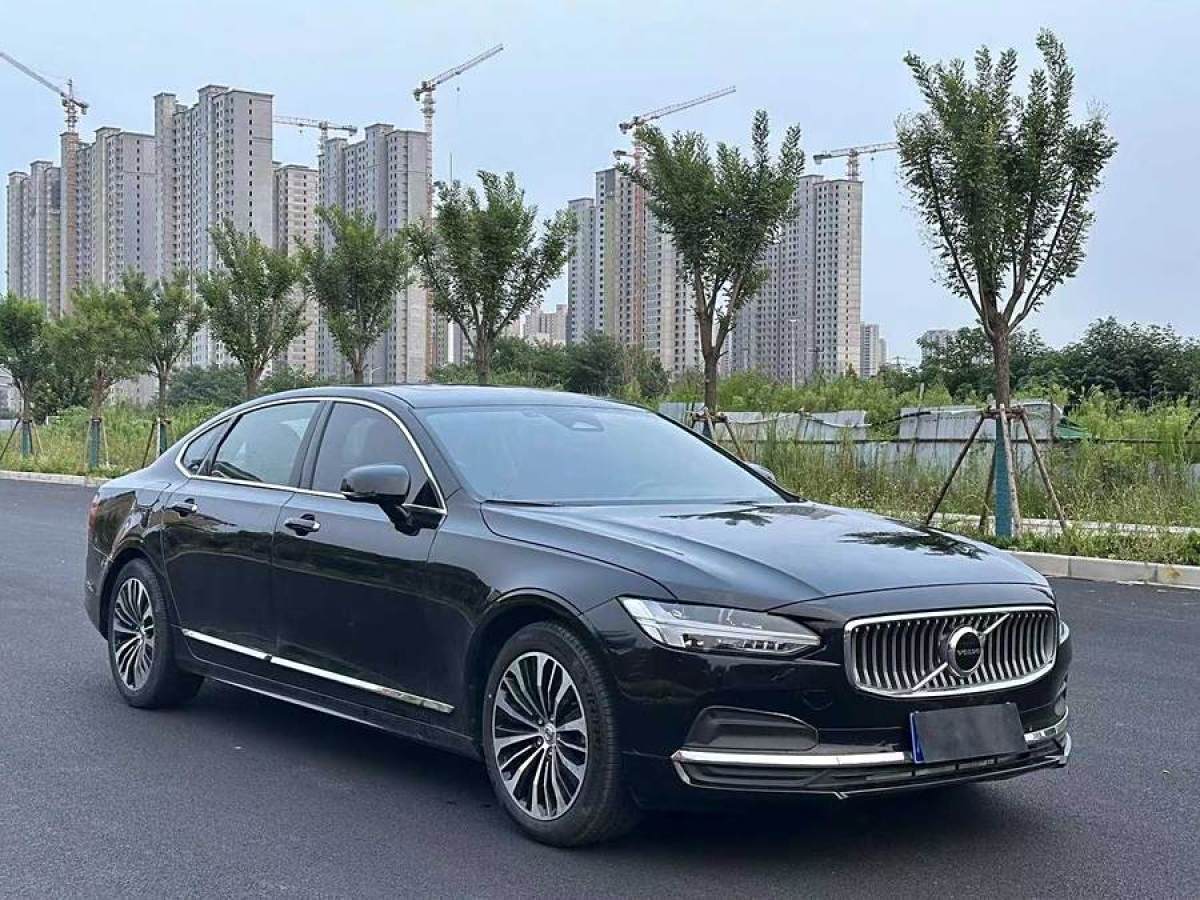 沃尔沃S90 B5 2022款 2.0T 自动 智逸豪华版 价格0万 
