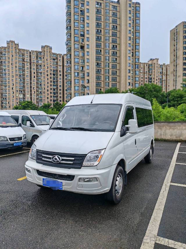 MAXUS迈克萨斯V80 2023款 2.0T 手动 经典城配王长轴中顶 价格0万