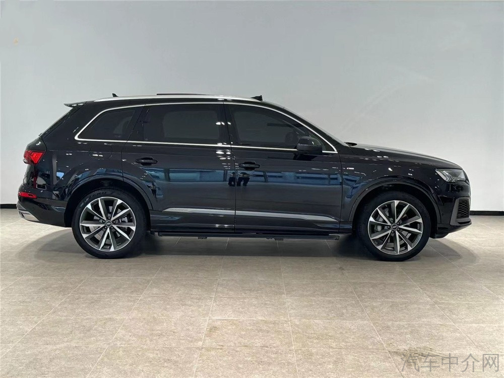奥迪Q7 55 [进口] 2021款 3.0T 自动 运动型quattro二手车 二手S二手车 二手line价格0万 