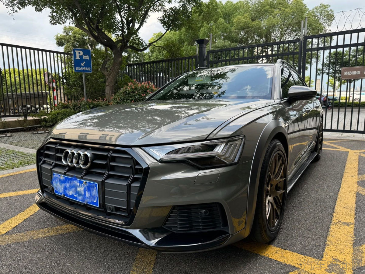 奥迪A6旅行 Avant [进口] 2023款 2.0T 自动 汽油 先锋派40TFSI豪华动感型价格0万