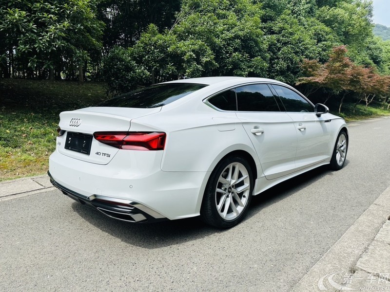 奥迪A5掀背 40TFSI [进口] 2023款 2.0T 自动 汽油 时尚动感型 