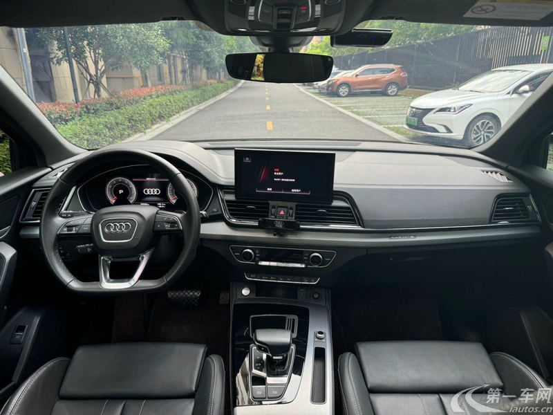 奥迪Q5L 40TFSI 2022款 2.0T 自动 改款豪华致雅型 (国Ⅵ) 