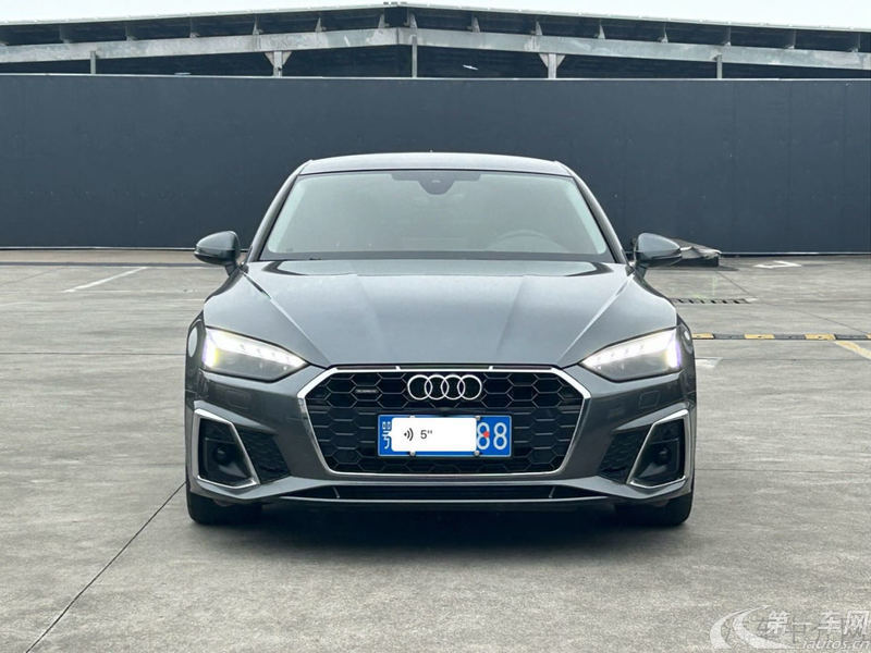 奥迪A5掀背 40TFSI [进口] 2022款 2.0T 自动 汽油 豪华致雅型 