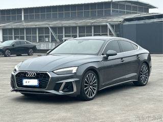 奥迪A5掀背 40TFSI 2.0T 自动 豪华致雅型 