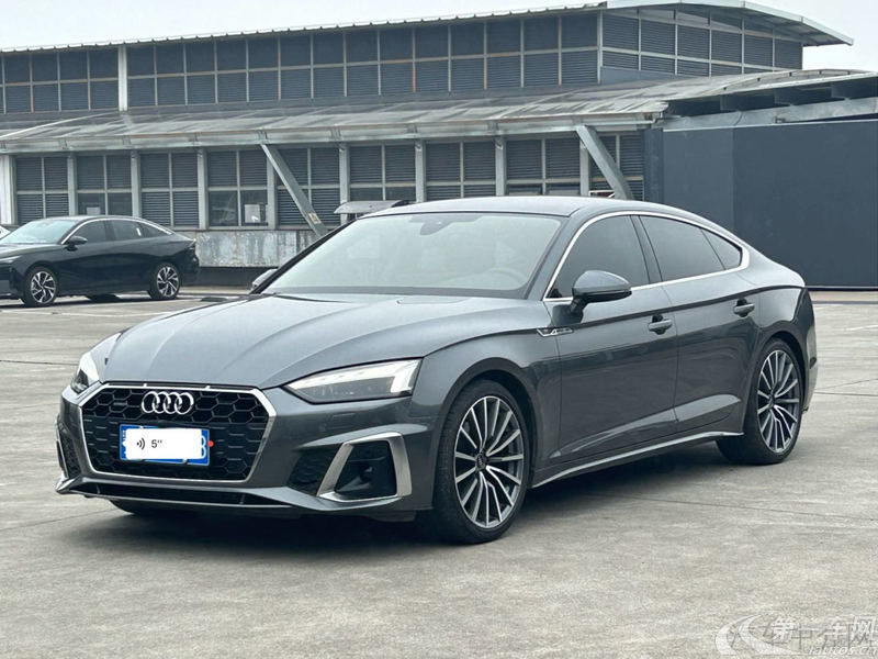 奥迪A5掀背 40TFSI [进口] 2022款 2.0T 自动 汽油 豪华致雅型 