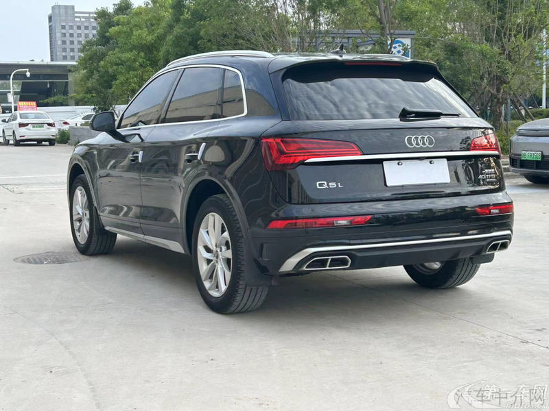 奥迪Q5L 40TFSI 2022款 2.0T 自动 改款豪华动感型 (国Ⅵ) 