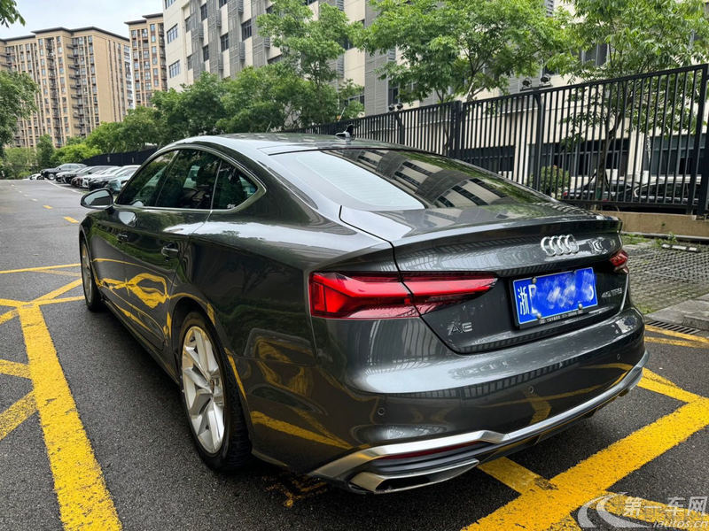 奥迪A5掀背 40TFSI [进口] 2021款 2.0T 自动 汽油 豪华动感型 