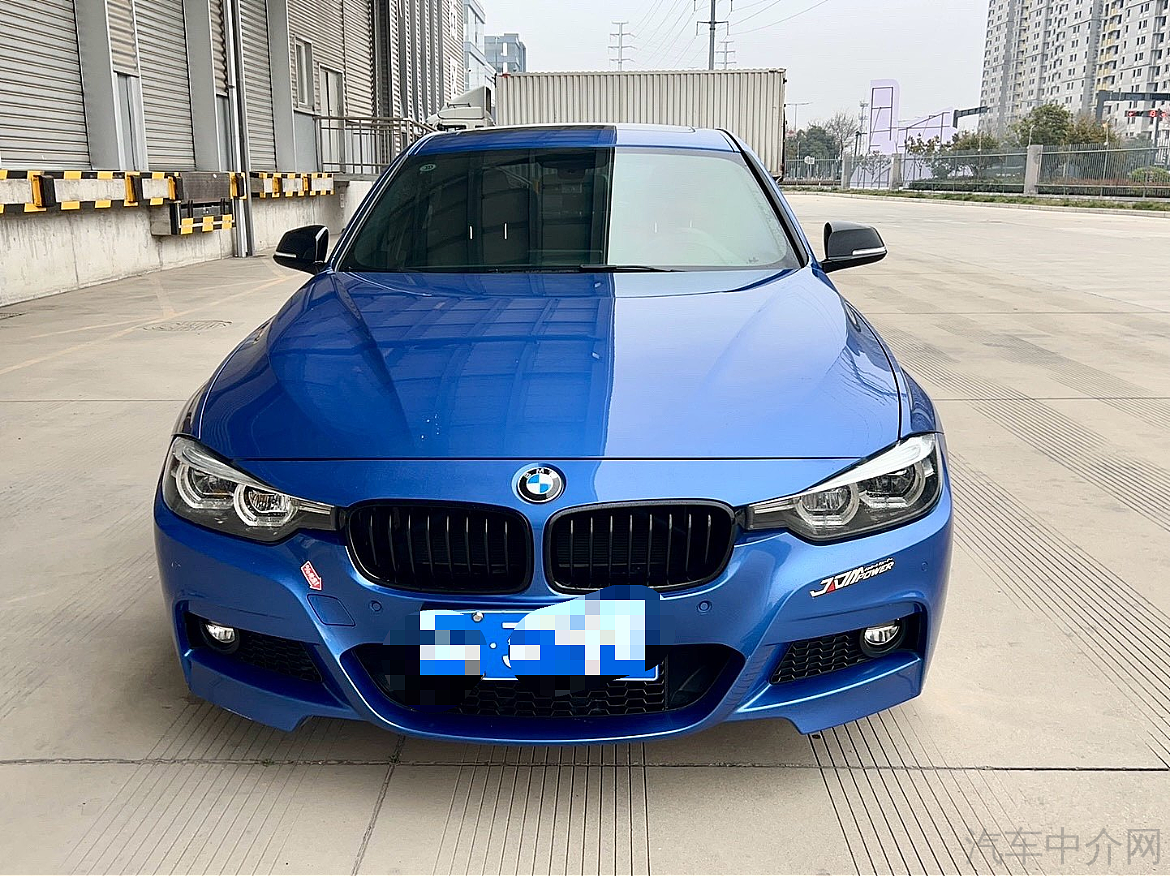 宝马3系 320i 2018款 2.0T 自动 汽油 M运动曜夜版 价格0万 