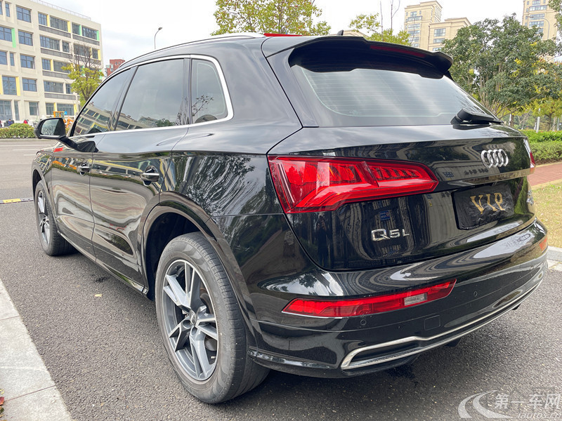 奥迪Q5L 40TFSI 2021款 2.0T 自动 进享人生型 (国Ⅵ) 