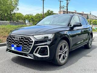 奥迪Q5L 45TFSI 2.0T 自动 豪华动感型 