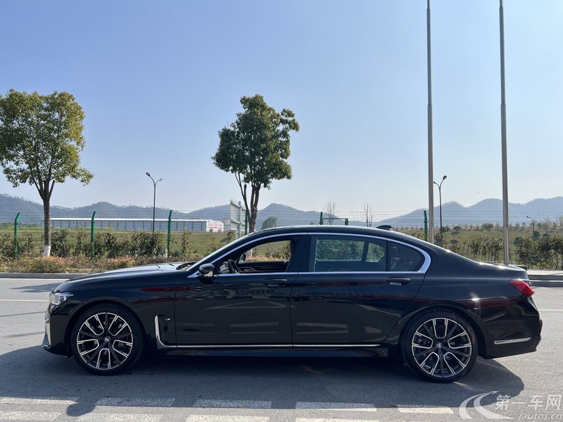 宝马7系 740Li [进口] 2019款 3.0T 自动 汽油 行政型M运动套装 