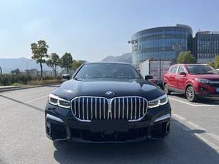 宝马7系 740Li 3.0T 自动 行政型M运动套装 