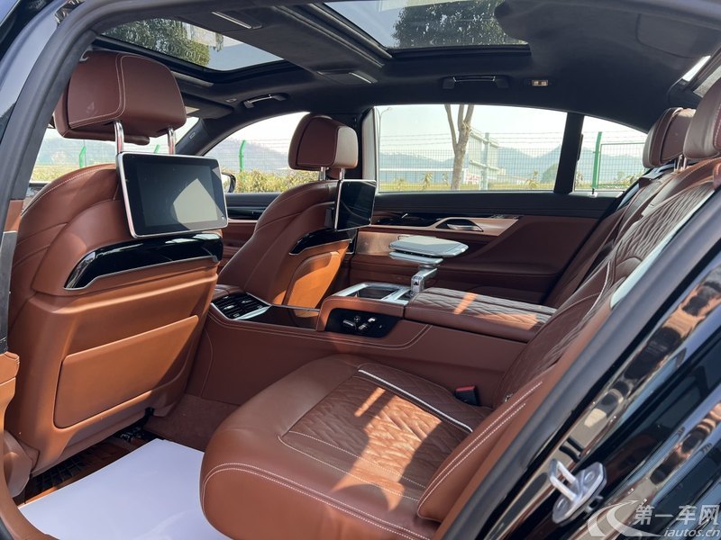 宝马7系 740Li [进口] 2019款 3.0T 自动 汽油 行政型M运动套装 