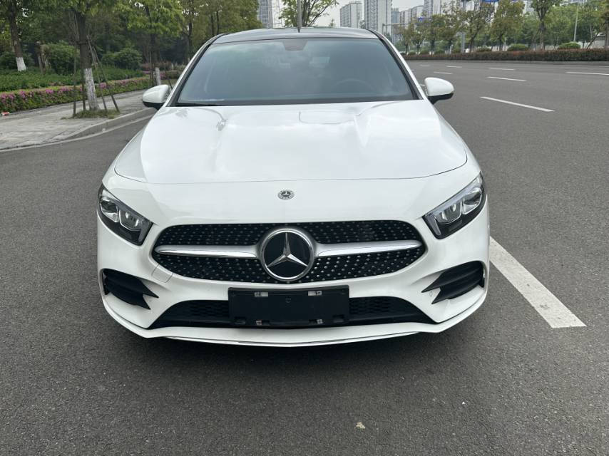 奔驰A级 A200L 2021款 1.3T 自动 运动轿车时尚型 价格0万