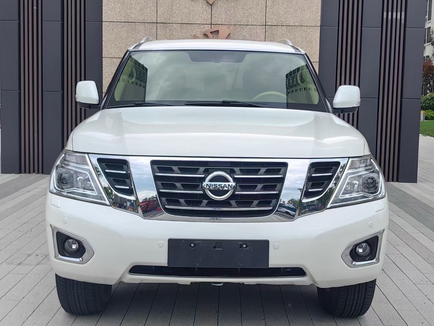 日产途乐 [进口] 2019款 4.0L 自动 四驱 SE二手车 二手T1中东版平行进口价格0万 