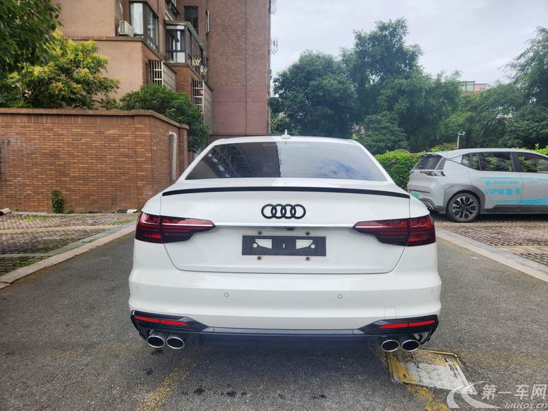 奥迪A4L 2020款 2.0T 自动 quattro豪华致雅型 (国Ⅵ) 