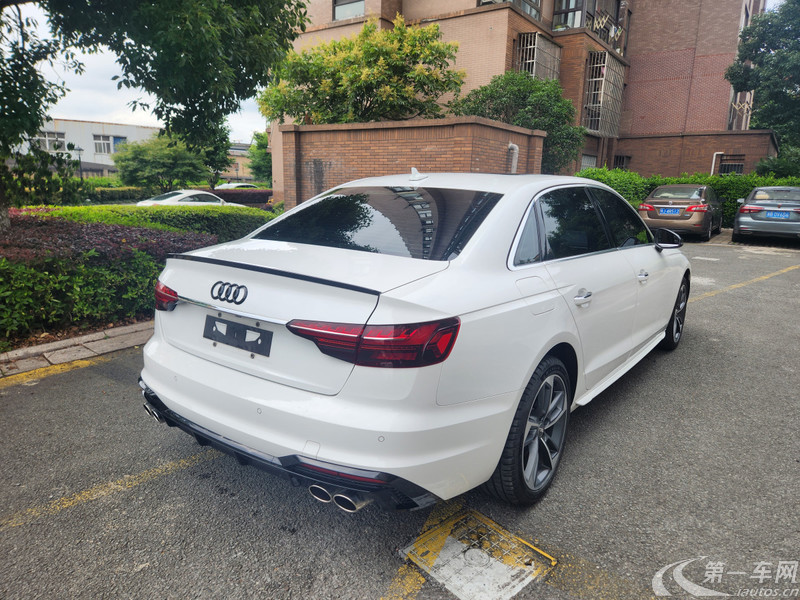 奥迪A4L 2020款 2.0T 自动 quattro豪华致雅型 (国Ⅵ) 