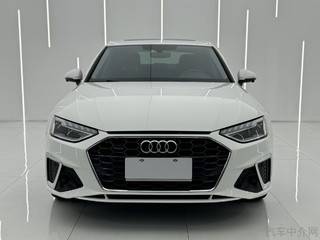 奥迪A4L 40TFSI 2.0T 自动 quattro豪华致雅型 