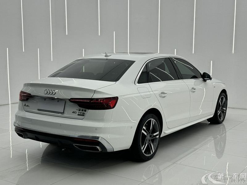 奥迪A4L 2020款 2.0T 自动 quattro豪华致雅型 (国Ⅵ) 