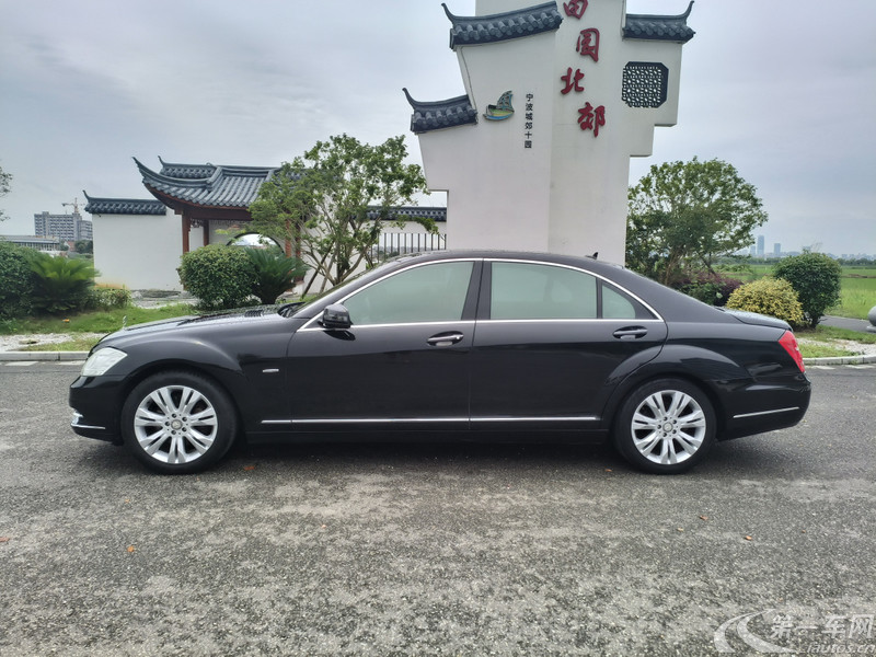 奔驰S级 S350 [进口] 2012款 3.5L 自动 汽油 加长版Grand-Edition 