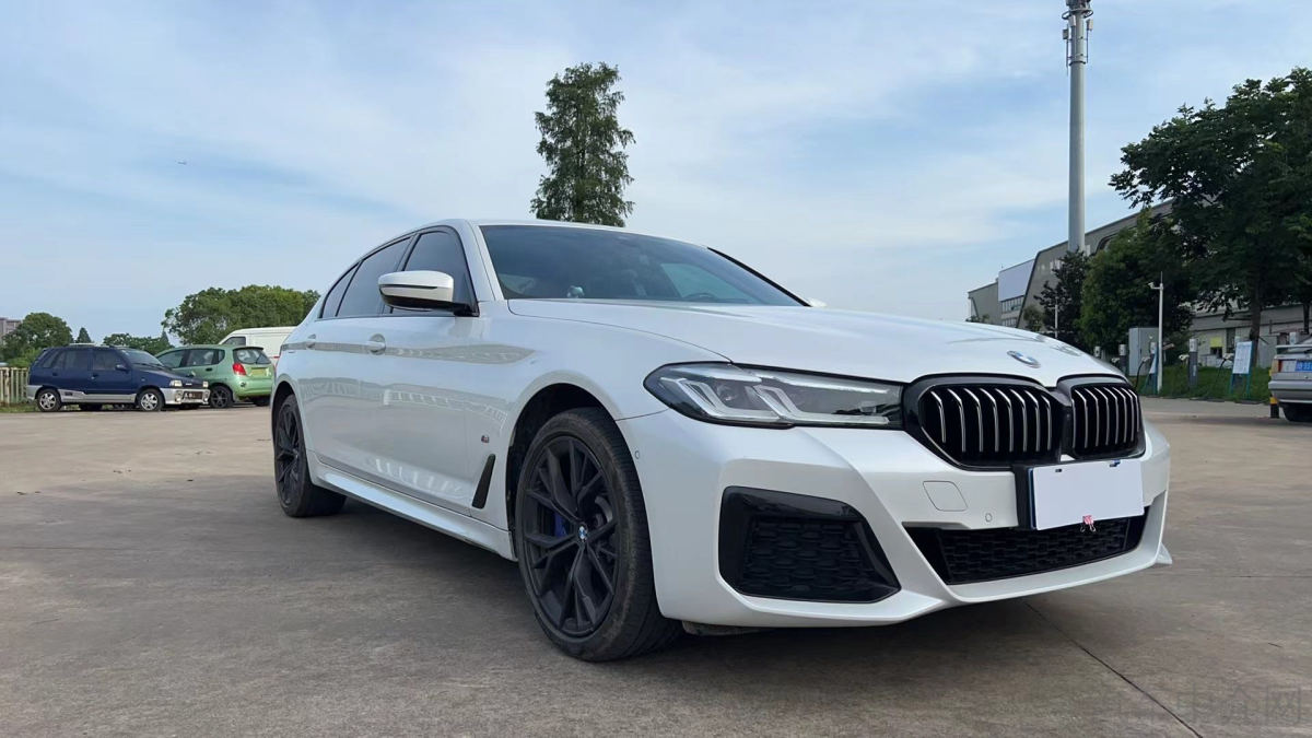 宝马5系 530Li 2023款 2.0T 自动 汽油 尊享型M运动套装 价格0万 