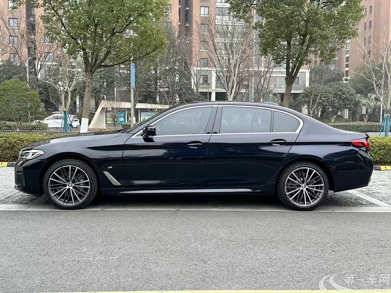 宝马5系 530Li 2022款 2.0T 自动 汽油 改款领先型M运动套装 (国Ⅵ) 