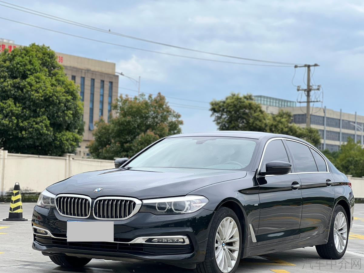 宝马5系 525Li 2018款 2.0T 自动 汽油 豪华套装改款 价格0万 