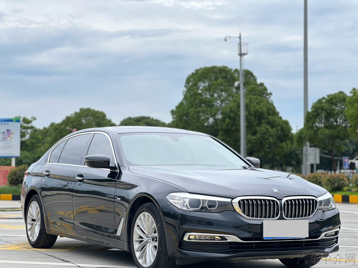 宝马5系 525Li 2018款 2.0T 自动 汽油 豪华套装改款 价格0万 